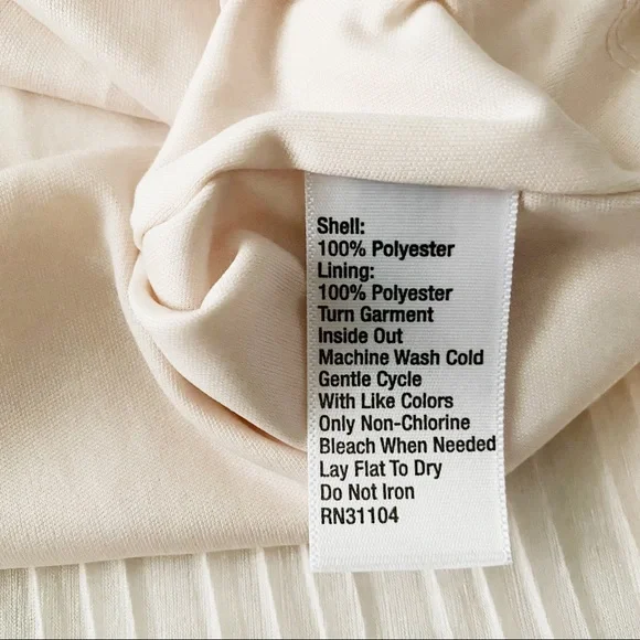 The Limited Pale Pink Pleated V-Neck Tank Top - Picture 7 of 8